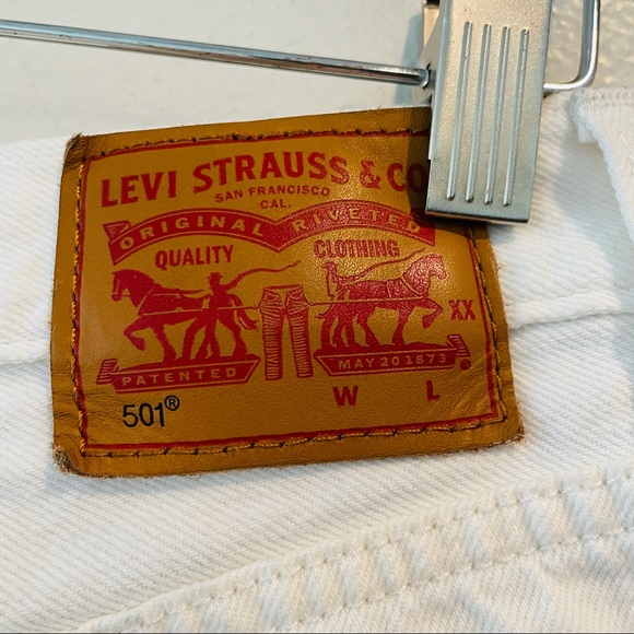 Levi’s 501 Vintage Distressed Denim Shorts - Picture 7 of 7